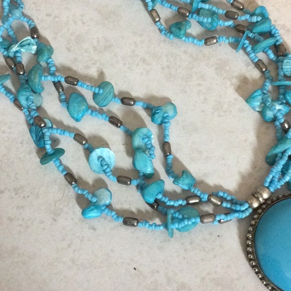 9.5” 4 strand turquoise shell bead with round turquoise drop - Picture 4 of 7